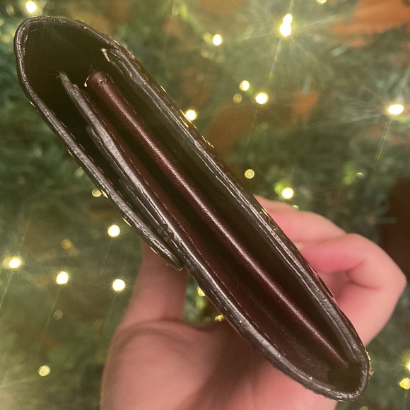 Authentic Louis Vuitton Monogram Vernis Sarah Wallet - Picture 3 of 10